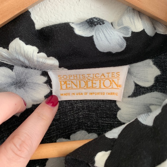 Pendleton Floral Blouse - Picture 6 of 7
